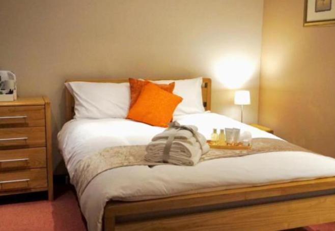 Stratton Cottage Guesthouse Biggleswade Exteriér fotografie A bedroom at the hotel
